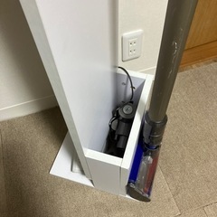 取引中　スティック型掃除機収納の画像