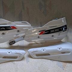 m(_ _)mお話中です。(スペア付)バイク用ナックルガードです。