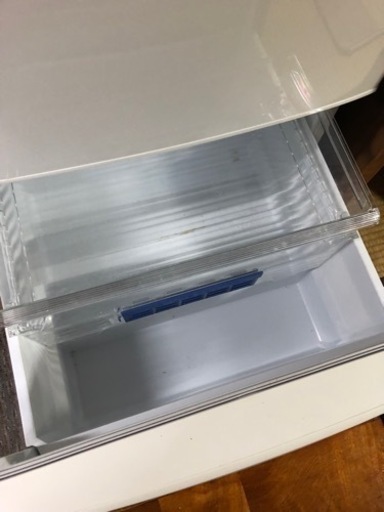 冷蔵庫　(冷凍冷蔵庫)