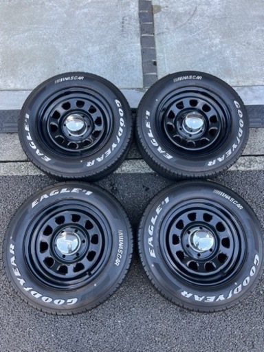 ハイエース　デイトナタイヤホイールセット