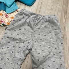 子ども服　アナ雪パジャマ100の画像
