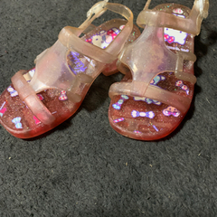 女児用サンダル　キティーちゃんの画像