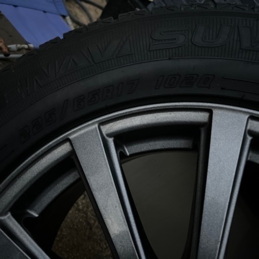 スタッドレスタイヤ‼︎225/65R17 