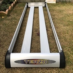 TERZOルーフラック　中古