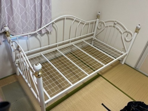 廃盤 プリンセス 姫系 お姫様 デイ ベッド ジュリア ニトリ ロココ調 アイアンフレーム ベルサイユ