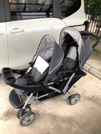 双子用ベビーカー　グレコ デュオグライダー