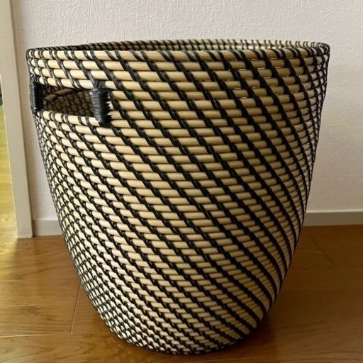引き渡し決定12/18まで　【引取り限定】IKEA 鉢カバー　ローグコルン