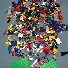LEGO青いバケツ＋LEGO色々の画像
