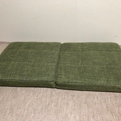 （問い合わせ中）しっかりした座布団。無料。2個あります。の画像