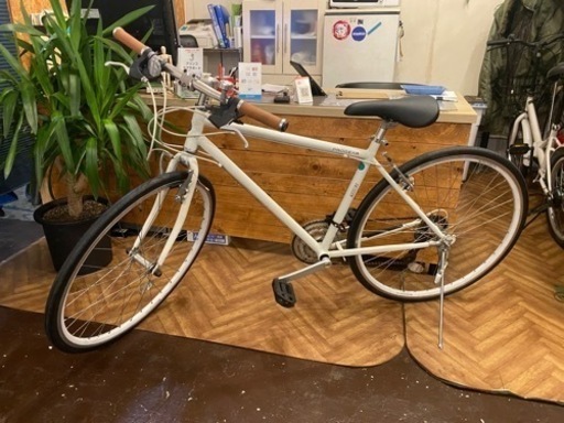 【クロスバイク】3x7段　700c ホワイト