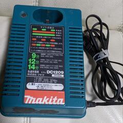 マキタ充電式インパクトドライバ（新品バッテリー2個付）の画像