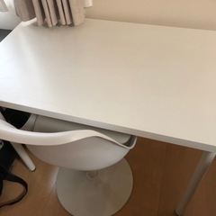 【引取り限定】IKEA 机 & エア・リゾームインテリア 椅子　セット