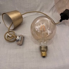 IKEA イケア　ランプシェード　電球・コード付【交渉中】の画像