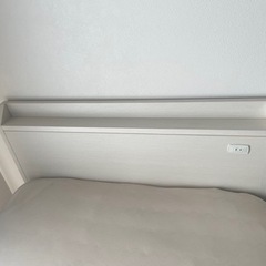 ベッドフレームのみの画像