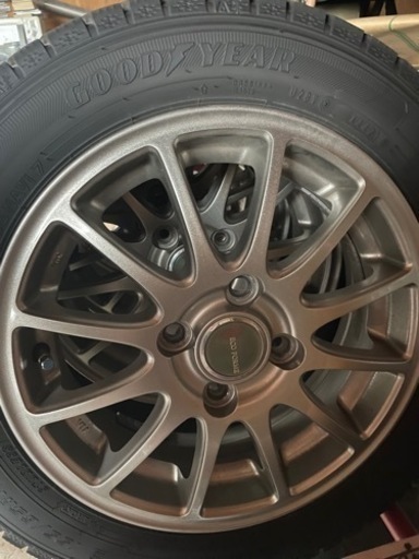 スタッドレスタイヤ 155 65 r14