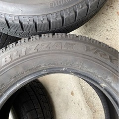 ブリヂストン　VRX スタッドレス4本の画像