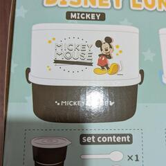 ディズニーランチボックスとマグカップセットの画像