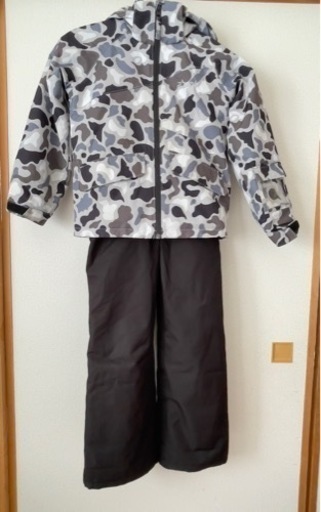 PHENIXフェニックス♦︎カモフラ柄スキーウェア上下セット♦︎130cm