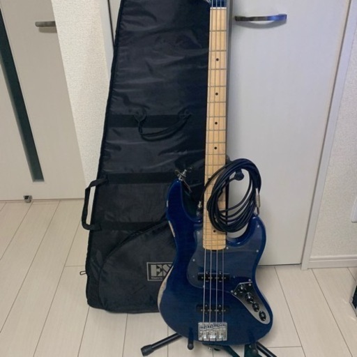 エレキベース　EDWARDS E-AM-150QM