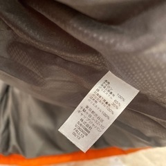 【使用感少】95cm 蛍光オレンジ　中綿ベストの画像