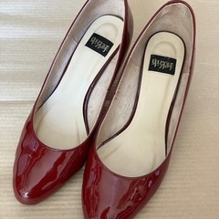 卑弥呼　エナメルパンプス 赤　23.5cm