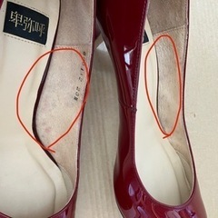 卑弥呼　エナメルパンプス 赤　23.5cmの画像