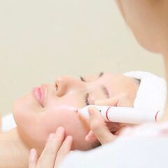 神奈川県本厚木でフェイシャルのシミ、しわ、たるみ、ほうれい線の改...