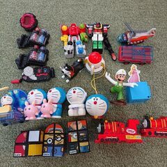ハッピーセットのおもちゃ色々（ドラえもん、ディズニー等）