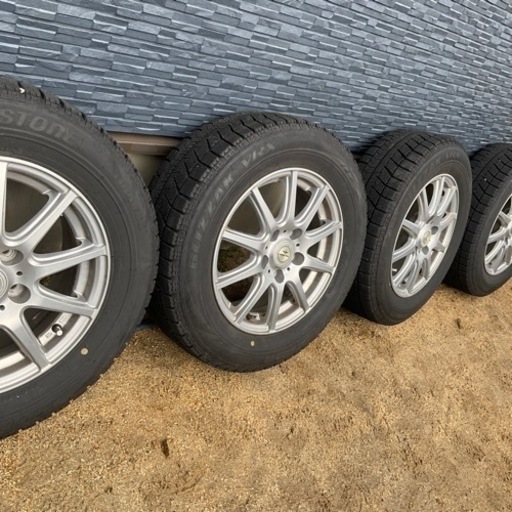 【ご成約ありがとうございました(*˘︶˘*).｡.:*♡⠀】195/65R15 アルミホイールスタッドレスセット!!