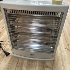山善製の電気ストーブ