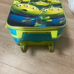 トイストーリーのキャリーバッグの画像