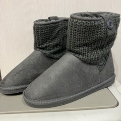 新品・未使用　もこもこニットブーツ