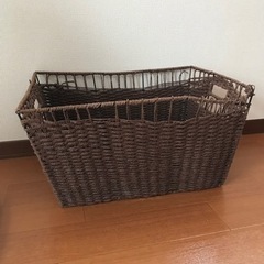 ニトリ　カゴ　0円