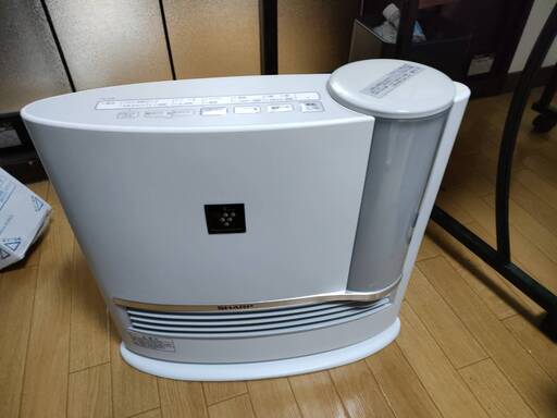 シャープ　加湿機能付きセラミックファンヒーター