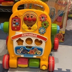 【美品】アンパンマン よくばりすくすくウォーカー