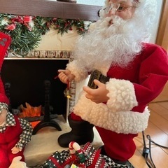 【最終値下げです！！】クリスマス飾り　サンタクロース動く置物の画像