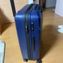 スーツケースの画像