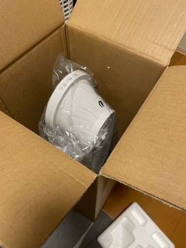 【新品未使用】セラミックファンヒーター セラミックヒーター 電気ファンヒーター 大型 暖房器具 省エネ 2秒速暖 足元ヒーター 電気ストーブ 700W/1200W 電気ヒーター 温風 リモコン付き 脱衣所 トイレ PSE認証済み 10畳 タイマー　ホワイト