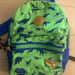 恐竜柄 リュック 前ベルト付きの画像