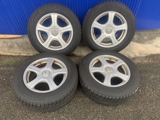 スタッドレス　スタッドレスタイヤ　ブリザック  VRX