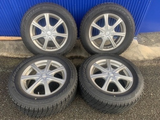 スタッドレスタイヤ　スタッドレス　ブリザック  REVO2