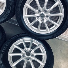 冬タイヤ 225/55R17 アルミ付きスタッドレス ブリザック 4本組の画像