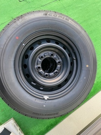 ハイエース200系　純正タイヤホイール