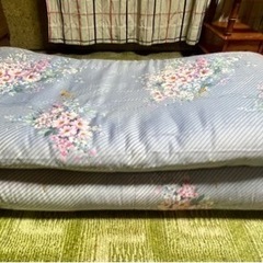 和綴じ 敷布団 青 (引き取りに来て下さる方 限定)の画像