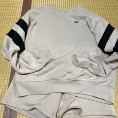 大人気❣️です❣️rady💞セットアップ5回のみ着用❣️裏起毛付き💞の画像