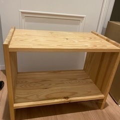 IKEA RAST ベッドサイドテーブルの画像