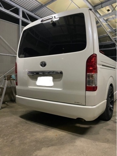 ハイエース200系　リアバンパー