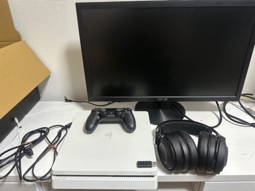 PS4 1TB CUH-2000 ASUS24インチゲーミングモニター　RAZERヘッドセット