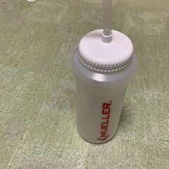 値下げ！500円→300円【新品】ウォーターボトル・ストロー付きの画像
