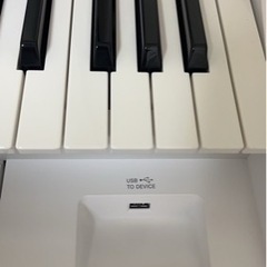 ヤマハエレクトーン　ELB-02 YAMAHA STAGEA 2017年製　椅子付きの画像